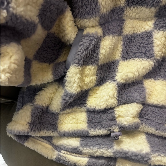 Lavender and White Fleece Jacket Half Zip - Picture 4 of 4